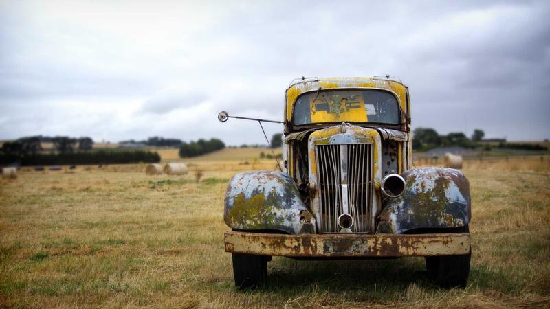 Cloud Hosting vs VPS Hosting: Which Is Right for You in 2026? - illustration 1