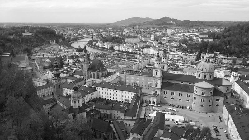 Email Hosting vs Shared Hosting: Which Is Right for Your Startup? - illustration 1