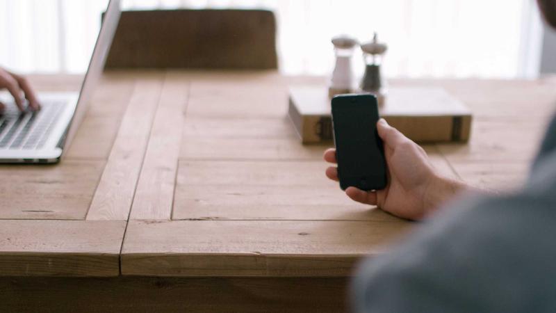 Hosting Reviews - illustration 1